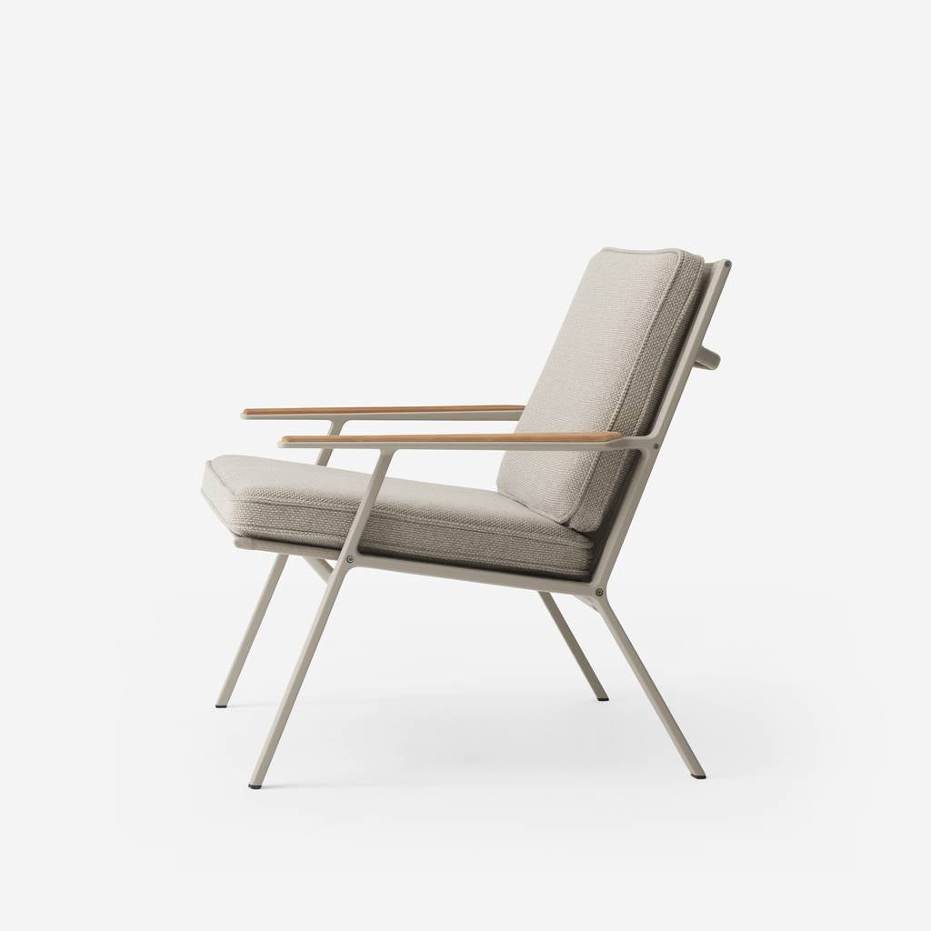 Vipp713 Open-Air Lounge Chair, Dune