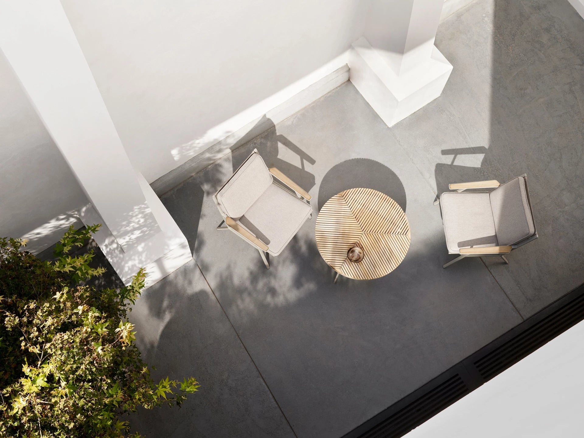 Vipp713 Open-Air Lounge Chair, Dune