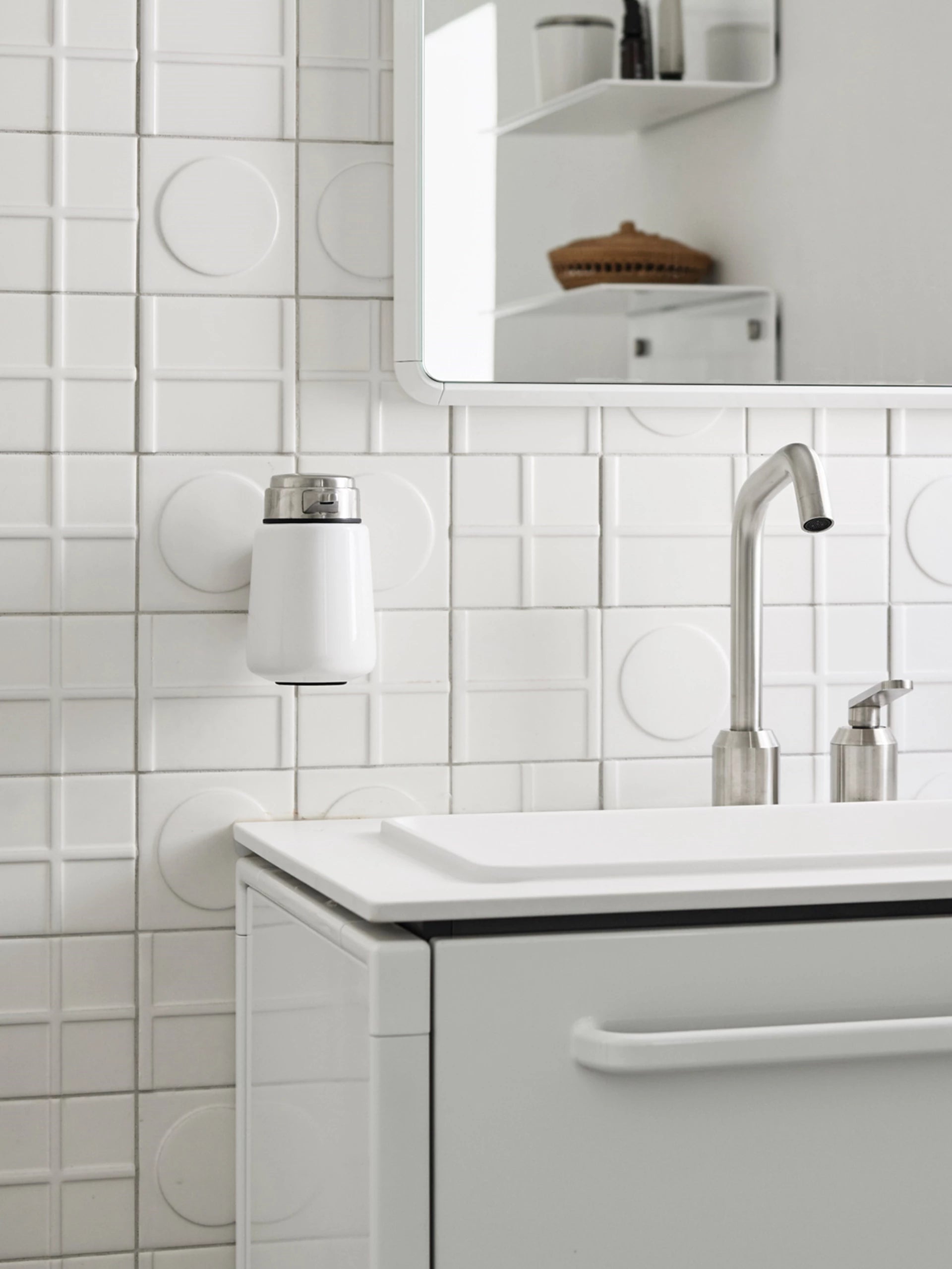 Dispensador de sabão de parede Vipp 9