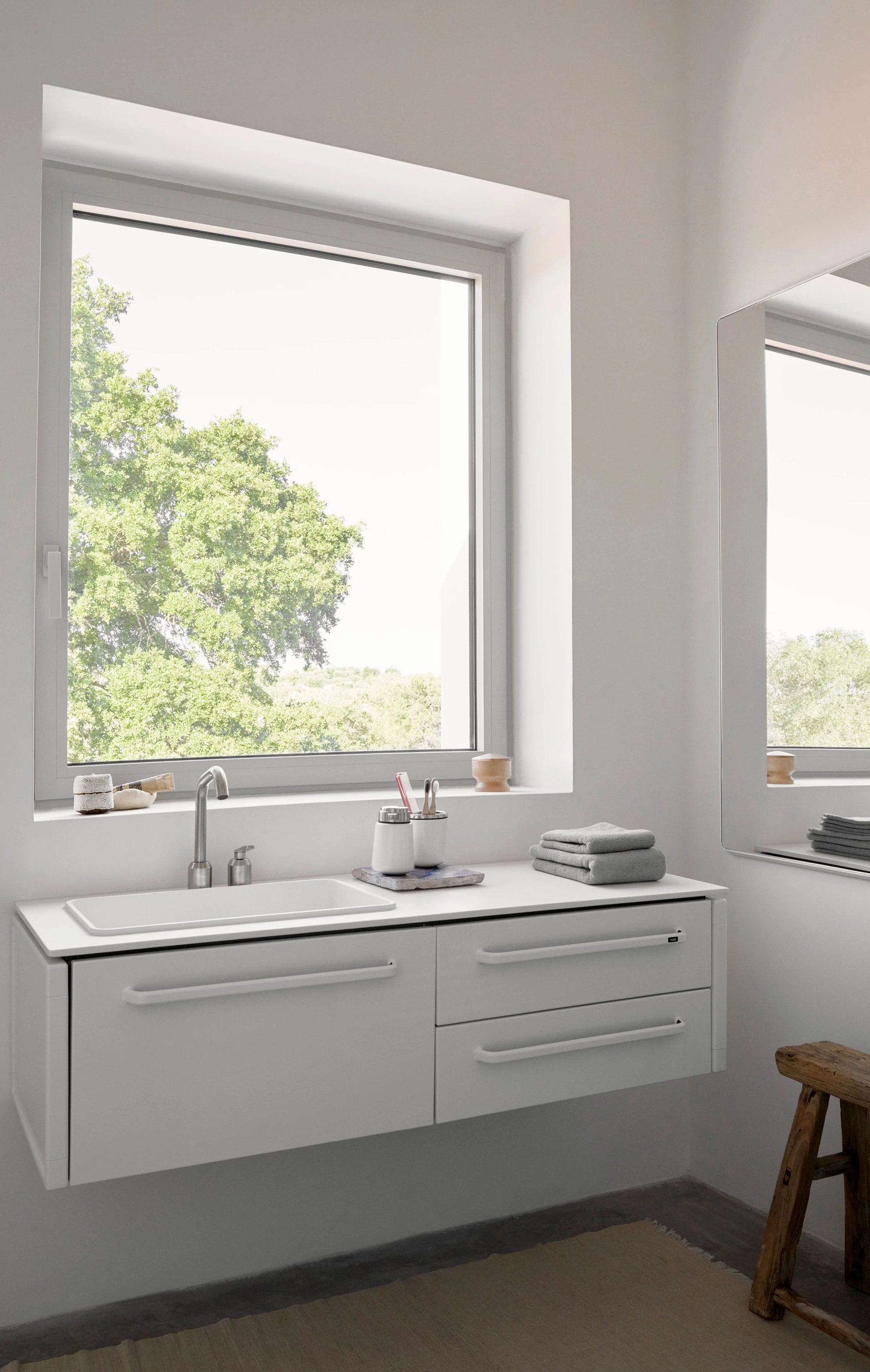 Vipp982 bath module, medium