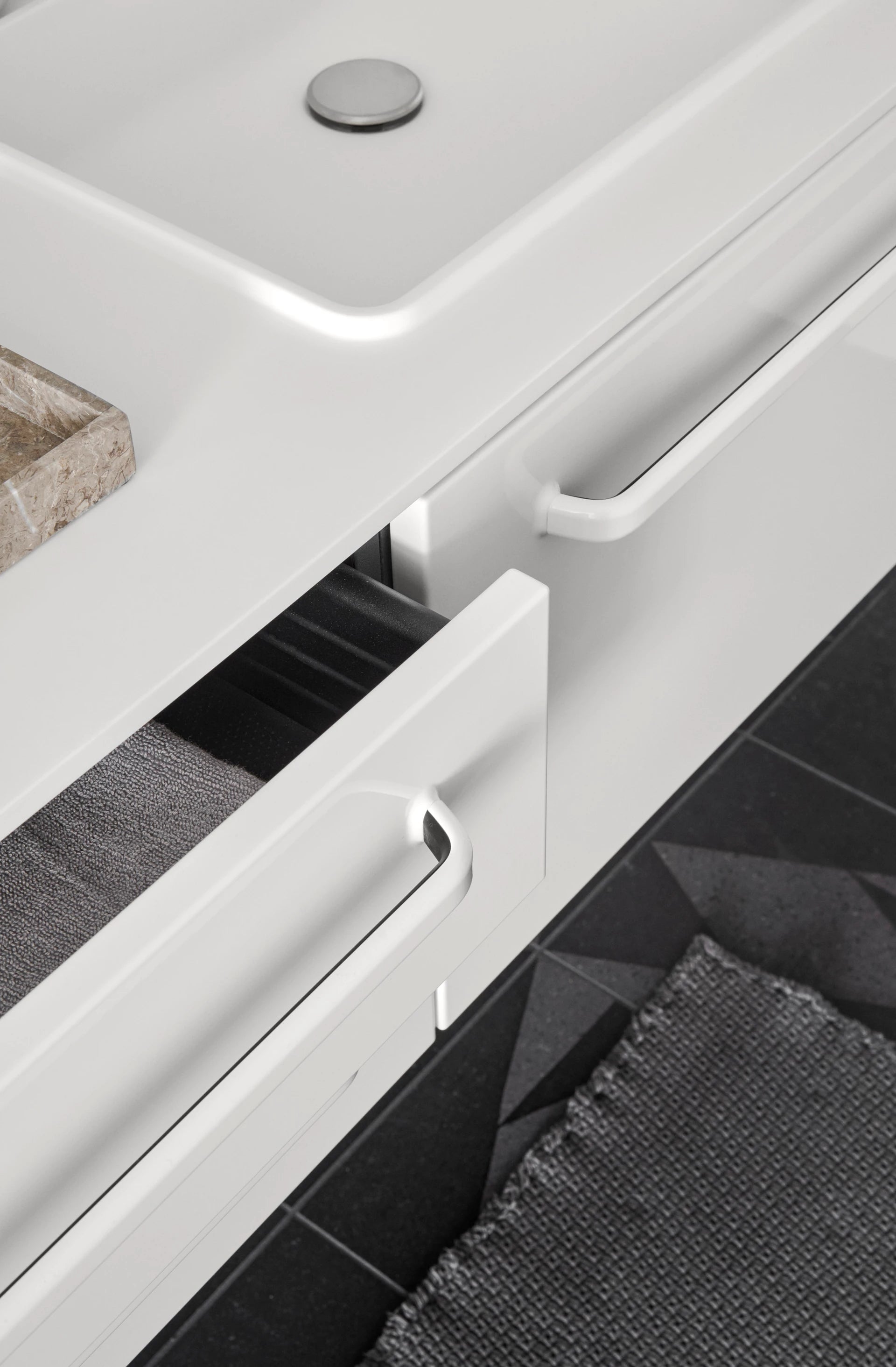 Vipp982 bath module, medium